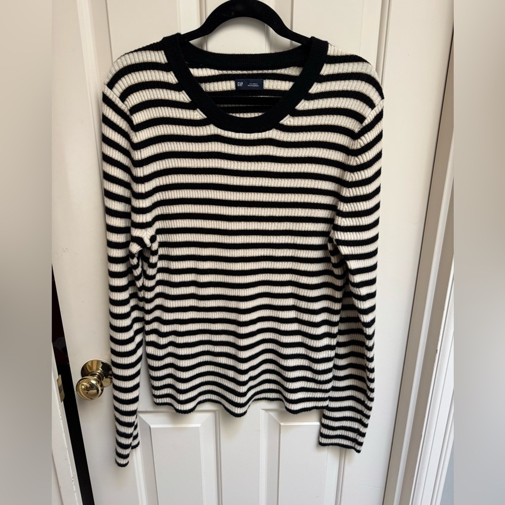 Gap Sweater